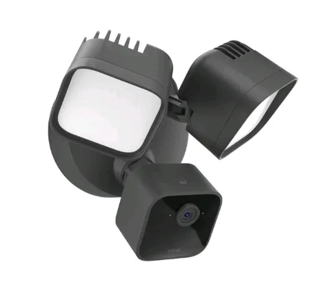 Blink - Wired Floodlight Camera - Smart security camera, 2600 lumens, HD live...