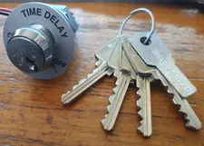 Medeco Switch Lock, 4 Keys (Biaxial) and Tag NOS - Locksport