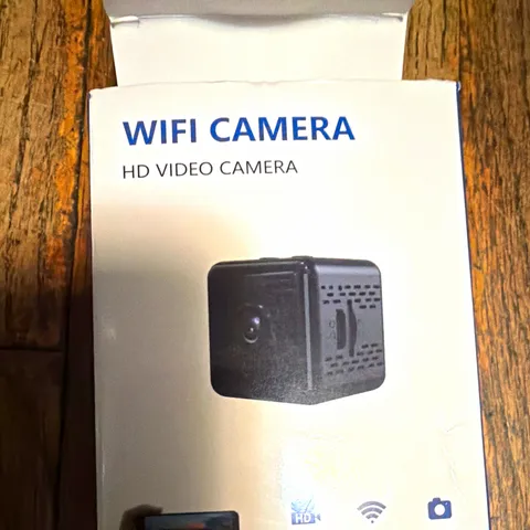 HD Wi‑Fi IP/Network Mini Indoor Surveillance Camera Black 1 Camera USB Power