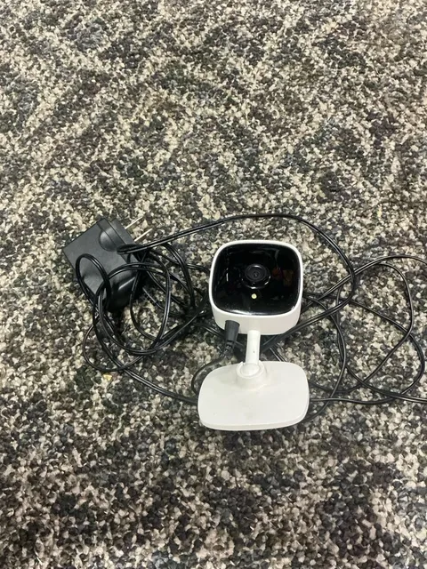 TP-Link Tapo C100 Home Security Wi-Fi Camera with Power Adapter