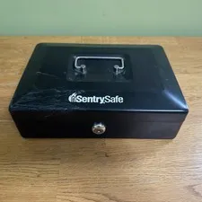SentrySafe CB-10 metal cash box