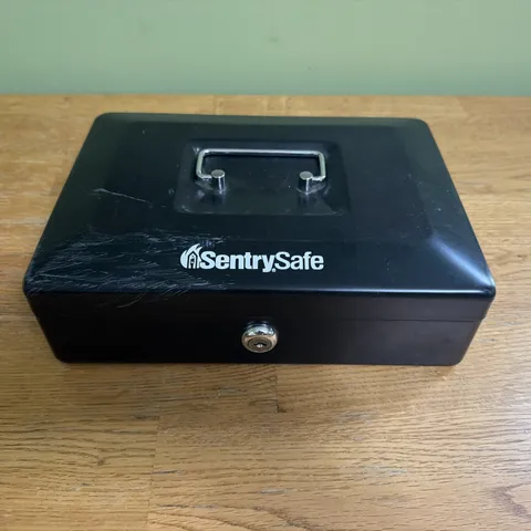 SentrySafe CB-10 metal cash box