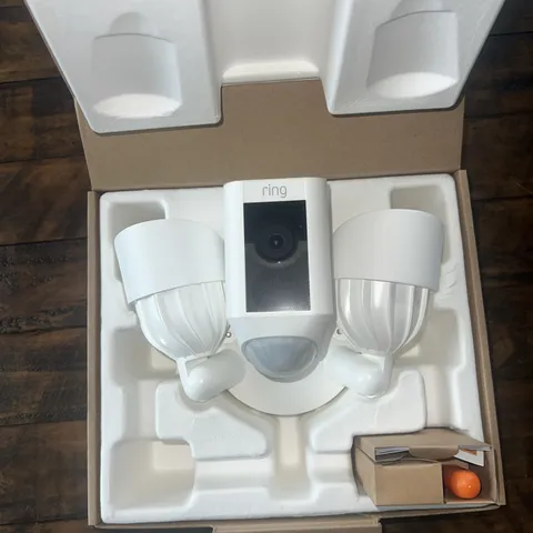 Ring Floodlight Cam Wired Plus, motion-activated 1080p HD video - 2021 release