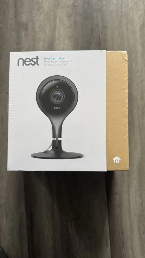 Google Nest indoor cam: HD video, night vision, live alerts, easy setup