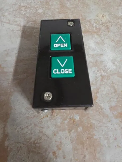 Liftmaster Relay & Control Garage Door Button P/N PBS-2 Used
