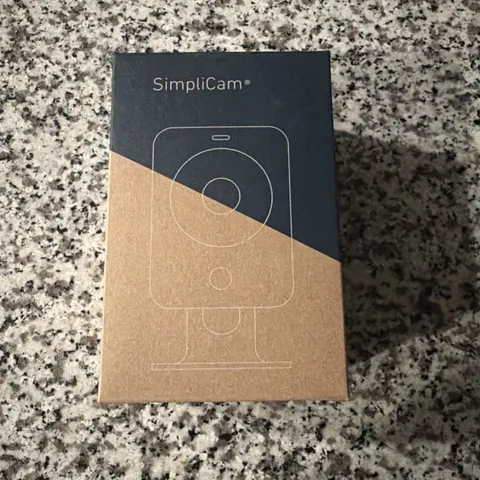 SimpliSafe SimpliCam Indoor Camera Wi-Fi HD Security Camera SSCM1 - NEW IN BOX!