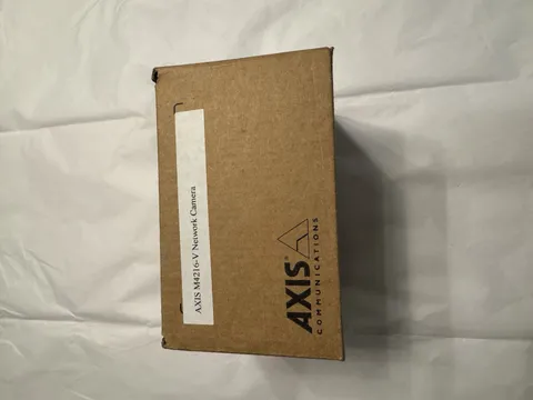AXIS 02112-001 MAX Resolution M4216-V Dome Camera