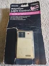 Sears 975253 Motion Sensor Wire-In Light Control Turn Lights Off Automatically.