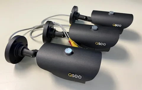 Q-See QM6006B Bronze Bullet Color Security Cameras, TESTED, 3 Cameras w/cables