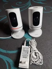 2 VIVINT SMART HOME INDOOR SECURITY CAMERA V-CAM1  W/ POWER SUPPLIES