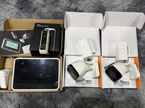 Vivint Smart Home Security System Lot Control Panel 2x Cameras and Doorbell 