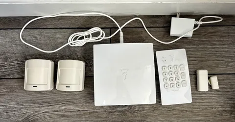 Frontpoint Home Security System- Hub, Keypad, 2 Motion sensors & window sensors