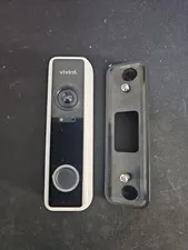 Vivint Doorbell Camera Pro -VS-DBC300-WHT Tested Works with Angle adapter