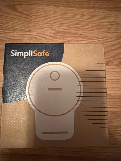 SimpliSafe Outdoor Wireless Security Camera Series 2 Active Guard CM021 SEALED!