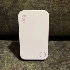 NEW Ring Alarm Range Extender (2nd Gen) - White - Unused, No Box - Model 5AT2S8