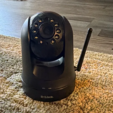 D-Link DCS-5009L Indoor Wi-Fi IP Surveillance Camera Night Vision Black