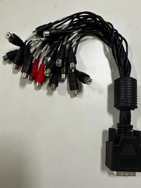 Comart DVI 16 Port AUDIO  Cable + 2 Audio Outputs