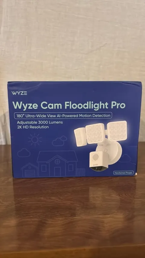 WYZE Outdoor Floodlight Security Camera Pro 2.5K HD 3000Lumen LED 180° Wide View