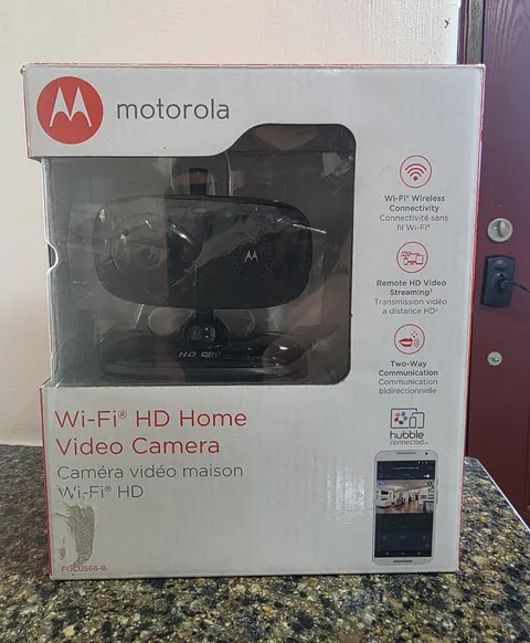 Motorola FOCUS66-B Wi-Fi Indoor IP Camera 720p HD Two-Way Audio Black