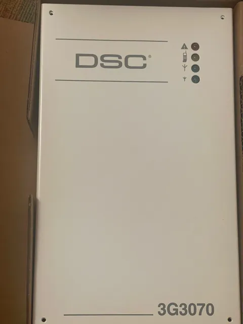 BRAND NEW WITH BATTERY DSC 3G3070 USA 3G Wireless Alarm Communicator