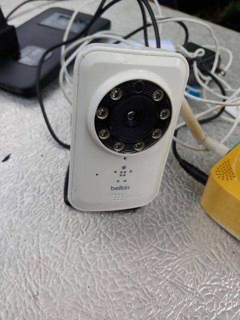 Belkin F7D7601v1 NetCam Wi-Fi Camera with Night Vision 