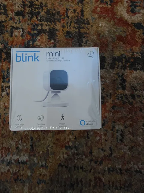 Blink Mini Indoor Plug-In Live HD Smart Security Camera (New in Box)
