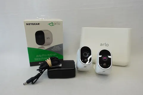 NetGear Arlo Pro VMB4000 Wireless Security Base Station w/ 2 SECURITY CAMERA'S