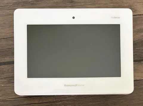 Honeywell Home ProSeries 7" PROA7PLUS-1 All-in-One Touchscreen Control Panel