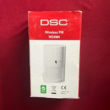 DSC WS4904 Wireless PIR Motion Detector, Indoor Only, Battery Powered White/Red