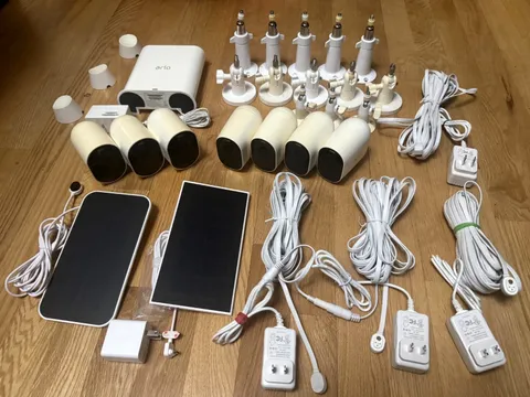 Arlo Pro 3 & Essential 7 Camera Security System VMB4540 Hub Solar Charger Bundle