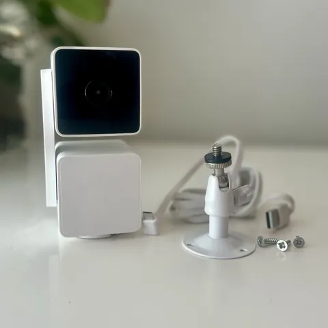 Wyze Cam Pan v3 white indoor/outdoor security camera 1080p HD + Wall Mount