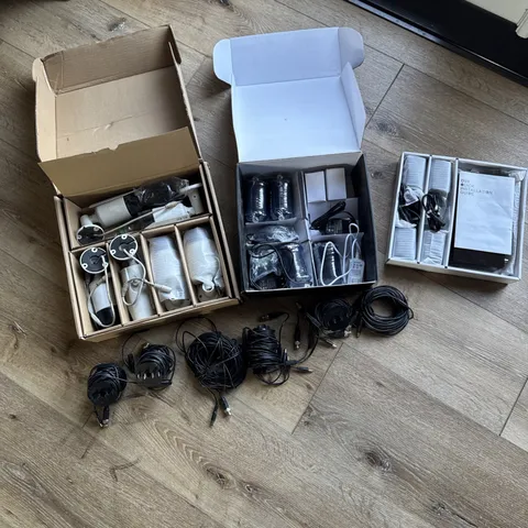 ELEC e-cloud HALLEY KIT Security camera System 8 Cameras Wired