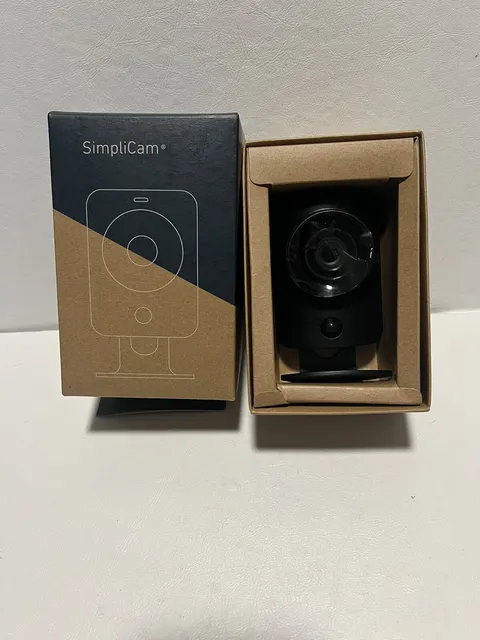 SimpliSafe SimpliCam Indoor Camera Wi-Fi HD Security Camera SSCM1