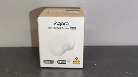 Aqara Presence Sensor FP300 Wireless 5-in-1 Motion with mmWave, White