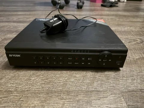 Avycon AVR-T908 Channel HD-TVI/AHD QUADBRID Digital Video Recorder