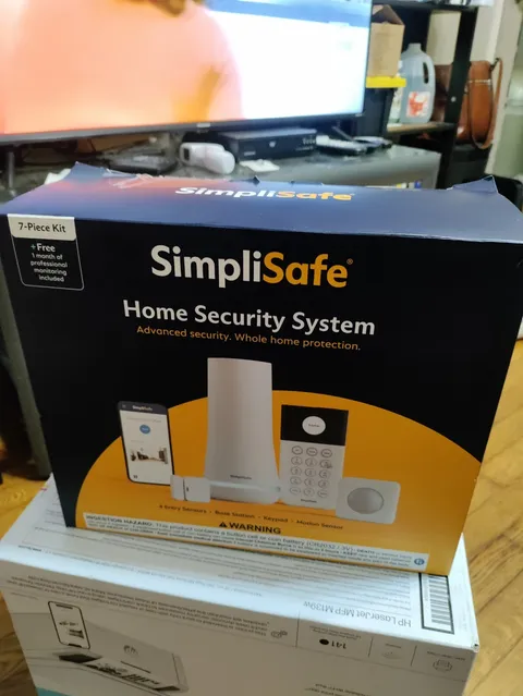 SimpliSafe Smart Home Security System (6-Piece Kit) – New (open box)