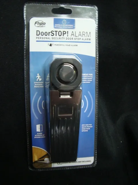 Flipo Security Door STOP Personal Security Door Stop Alarm Battery Operated NIP