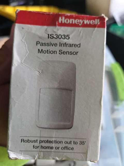 Honeywell IS3035 PIR Motion Detector - White, 35ft
