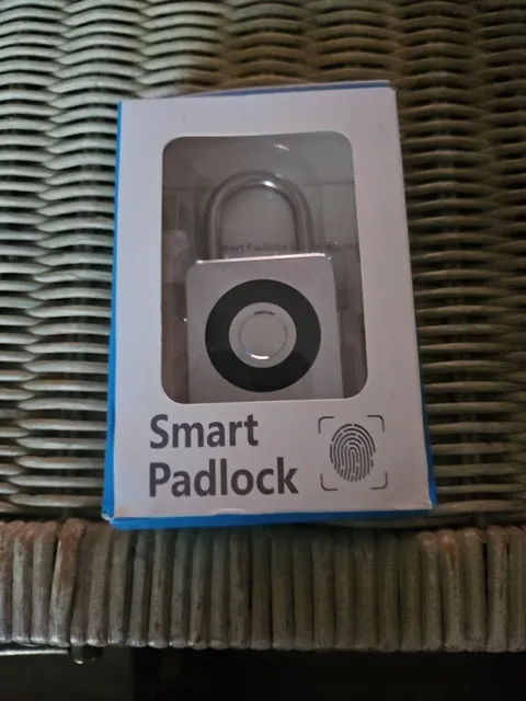 Smart Padlock Your Finger Is The Key  Brand New