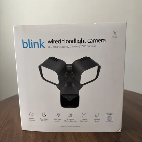 Blink - Wired Floodlight Camera - Smart security camera, 2600 lumens, HD live...