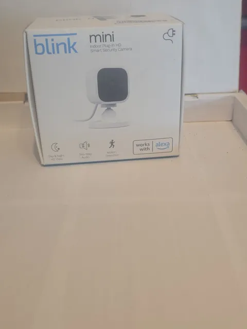 Blink Mini Indoor Plug-In Live HD Smart Security Camera (New in Box)