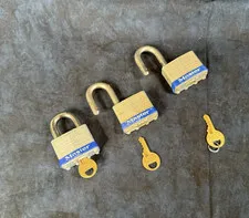 3 Master Lock No1  Keyed Alike  (3 Keys ) Padlock Lockout 3/4" Shackle