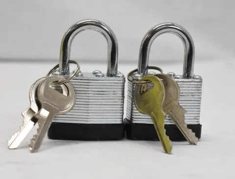Steel Laminated Solid Brass Hardened Shackle Keyed Padlock 1-3/4" 40mm Lot of 2