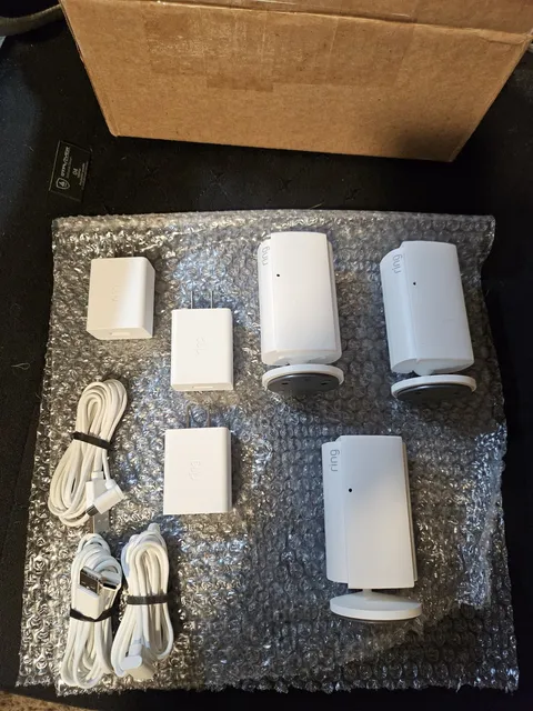 Ring Indoor Cam plus (Newest Model) 3pk, Retinal 2K, 4x Enhanced Zoom, WHITE