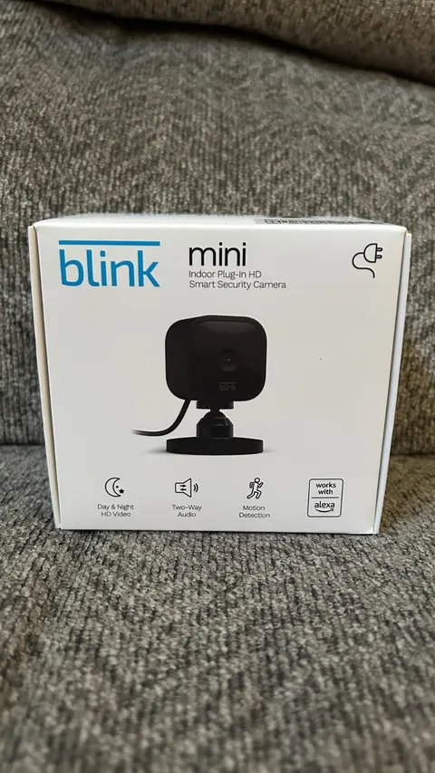Blink Mini Indoor 1080p Wireless Security Camera - Black