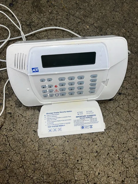 ADT SCW9057G-433 Residential Fire And Burglary Controller ONLY