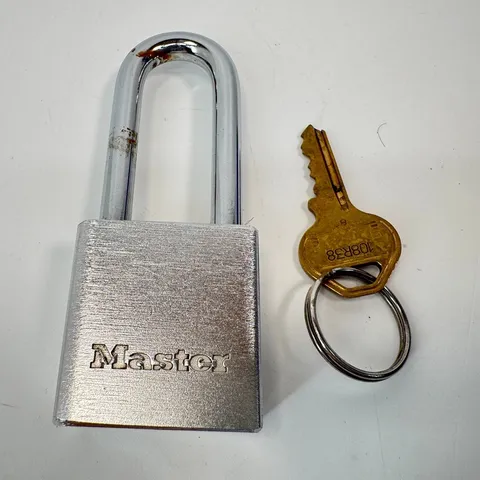 Master Lock Outdoor Padlock with 1 Key, 1-1/2in. Wide, 2in. Shackle #570