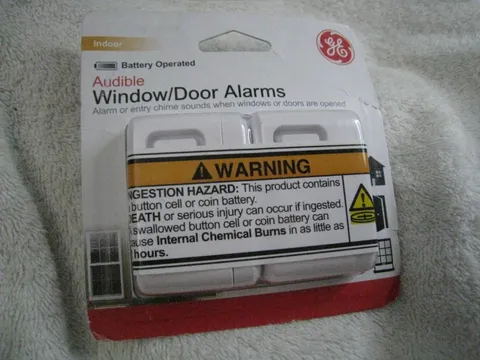 GE Window/Door Audible Alarm 120 dB Indoor Battery Operated White 2 Pack 45115