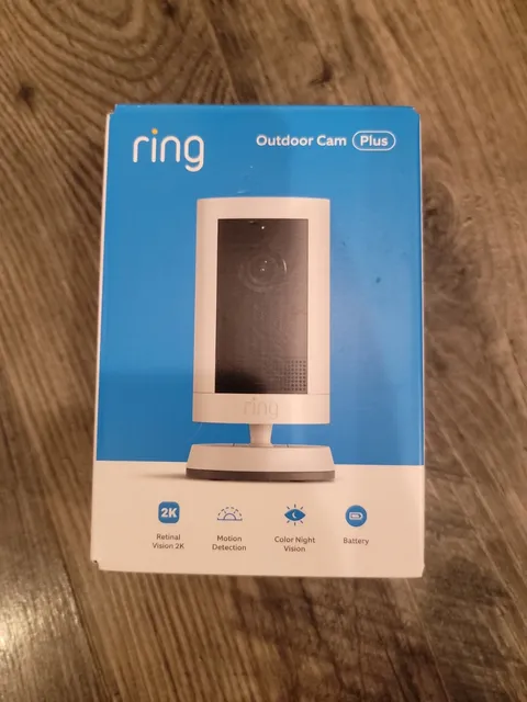 Ring Outdoor Cam Plus Battery 2K HD Smart Security Camera White, New, Latest