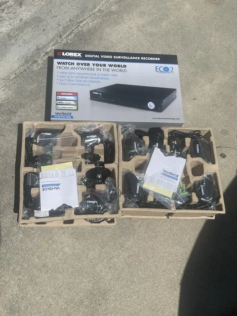  Lorex LH1888 Link 8Ch 4 Camera H.264 Pentaplex 500GB DVR w Ultimate Mobile 
